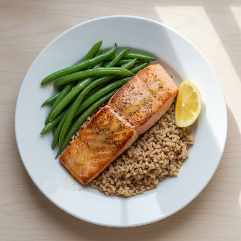 Seared Salmon with Steamed Green Beans and Brown Rice