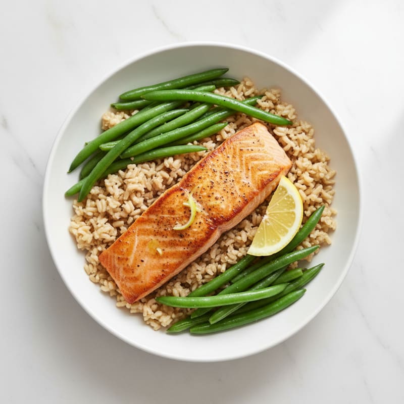 Seared Salmon Fillet with Steamed Green Beans and Brown Rice