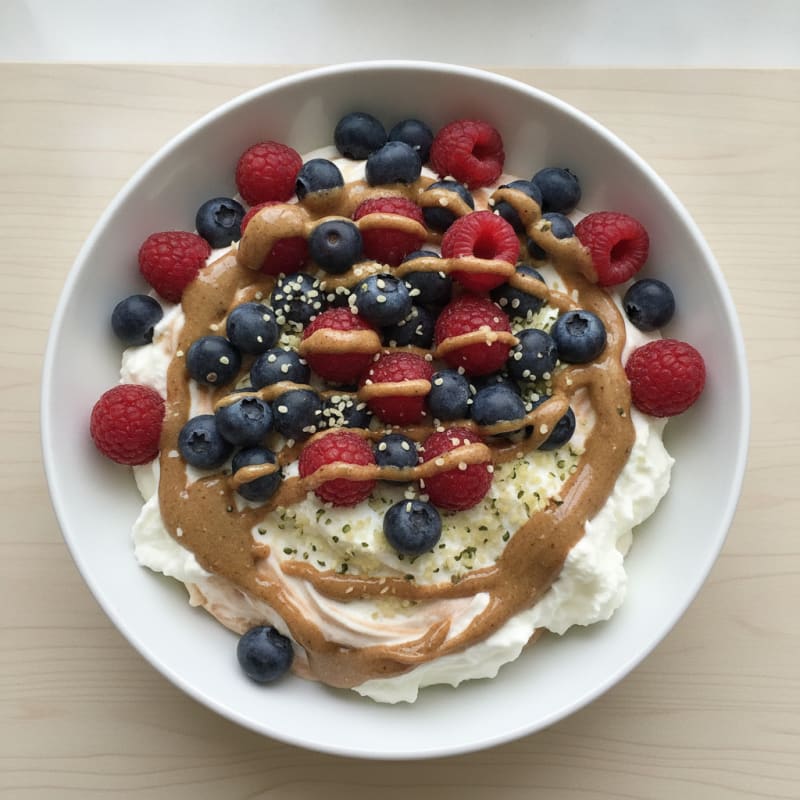 Creamy Greek Yogurt Protein Bowl with Mixed Berries