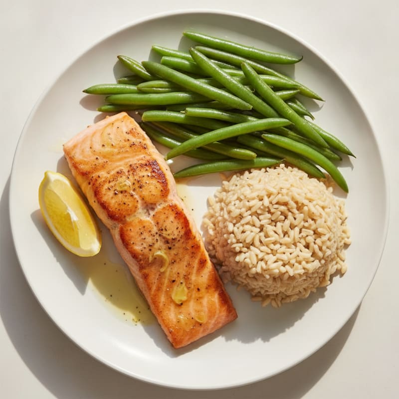 Seared Salmon with Steamed Green Beans and Brown Rice
