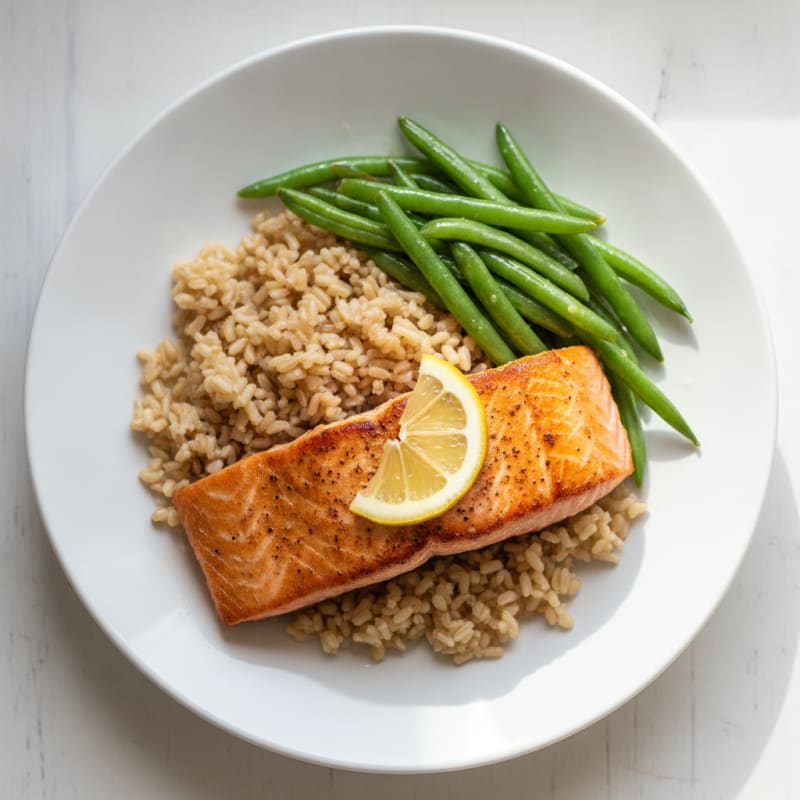 Seared Salmon with Steamed Green Beans and Brown Rice