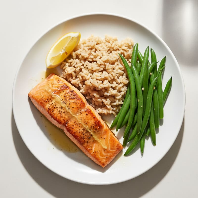 Seared Salmon Fillet with Steamed Green Beans and Brown Rice