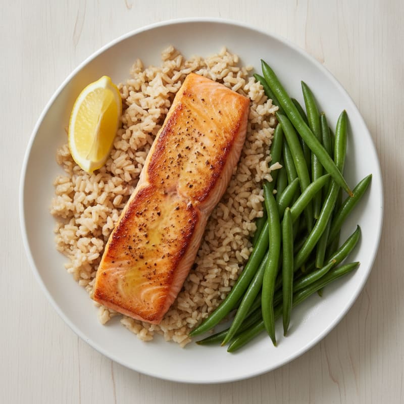Seared Salmon with Steamed Green Beans and Brown Rice