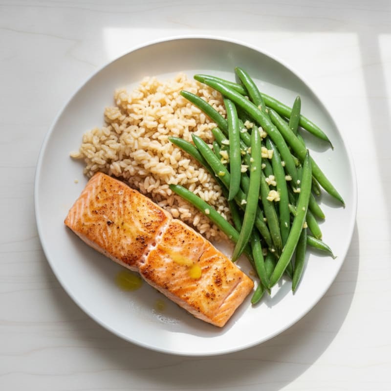 Seared Salmon Fillet with Garlic Green Beans and Brown Rice