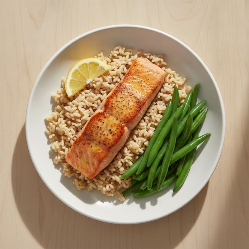 Seared Salmon Fillet with Steamed Green Beans and Brown Rice