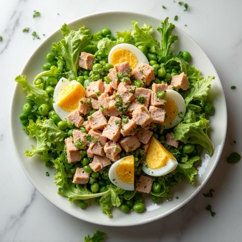 Herb-Seasoned Tuna Salad with Crispy Mixed Greens