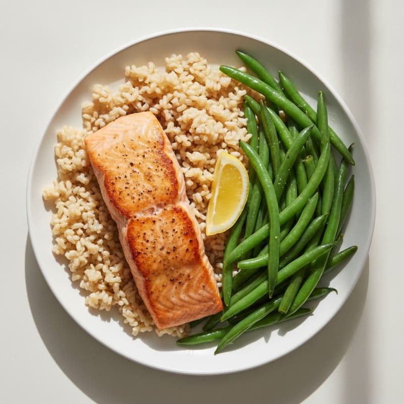Seared Salmon with Steamed Green Beans and Brown Rice