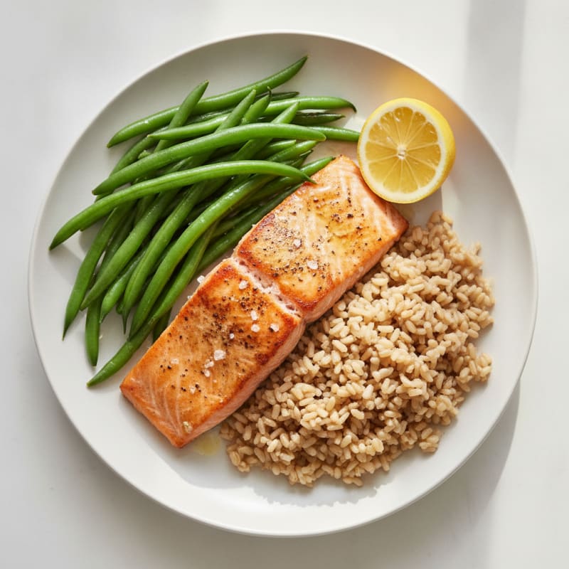 Seared Salmon Fillet with Steamed Green Beans and Brown Rice