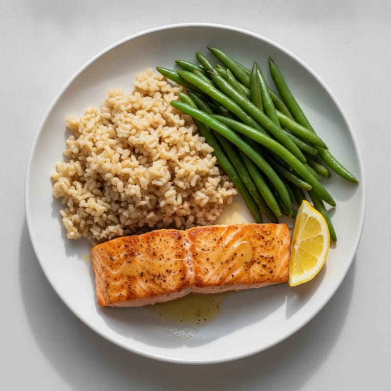 Seared Salmon Fillet with Steamed Green Beans and Brown Rice