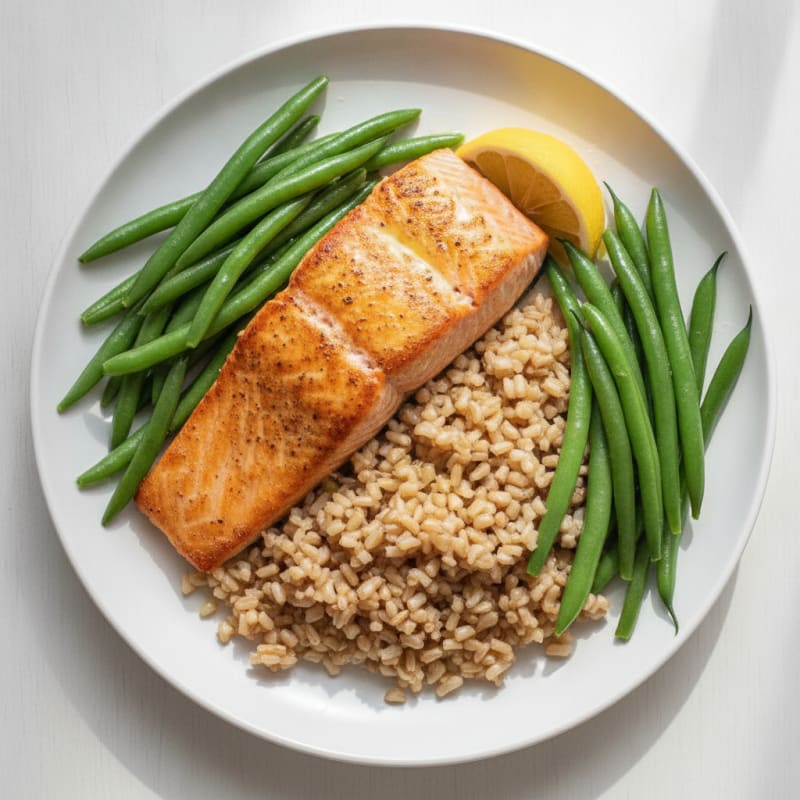 Seared Salmon with Steamed Green Beans and Brown Rice