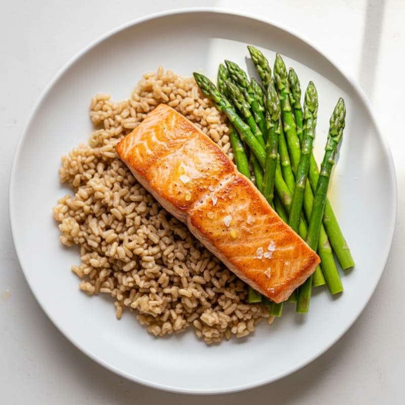 Seared Salmon with Steamed Asparagus and Brown Rice