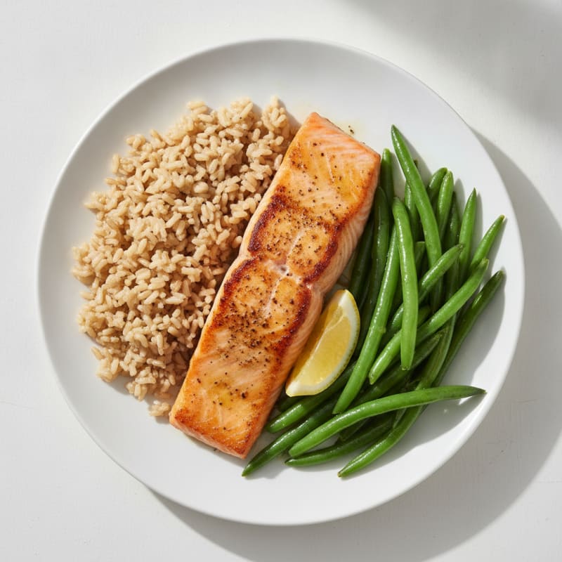 Seared Salmon Fillet with Steamed Green Beans and Brown Rice