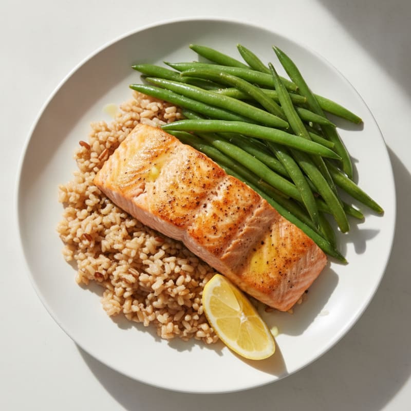 Seared Salmon with Steamed Green Beans and Brown Rice