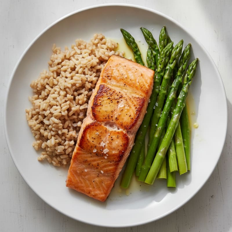 Seared Salmon Fillet with Steamed Asparagus and Brown Rice