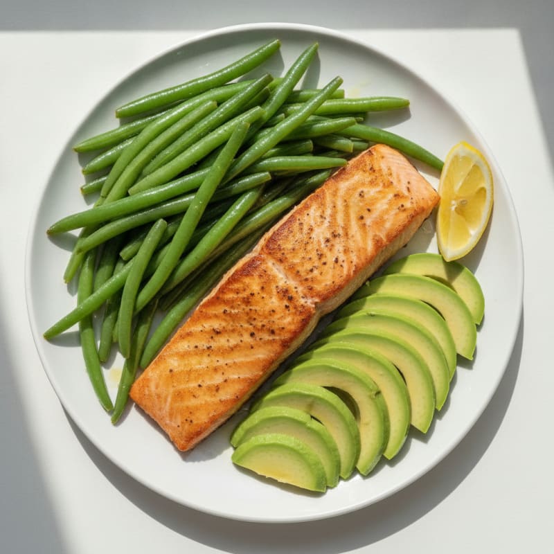 Seared Salmon Fillet with Steamed Green String Beans and Avocado Slices