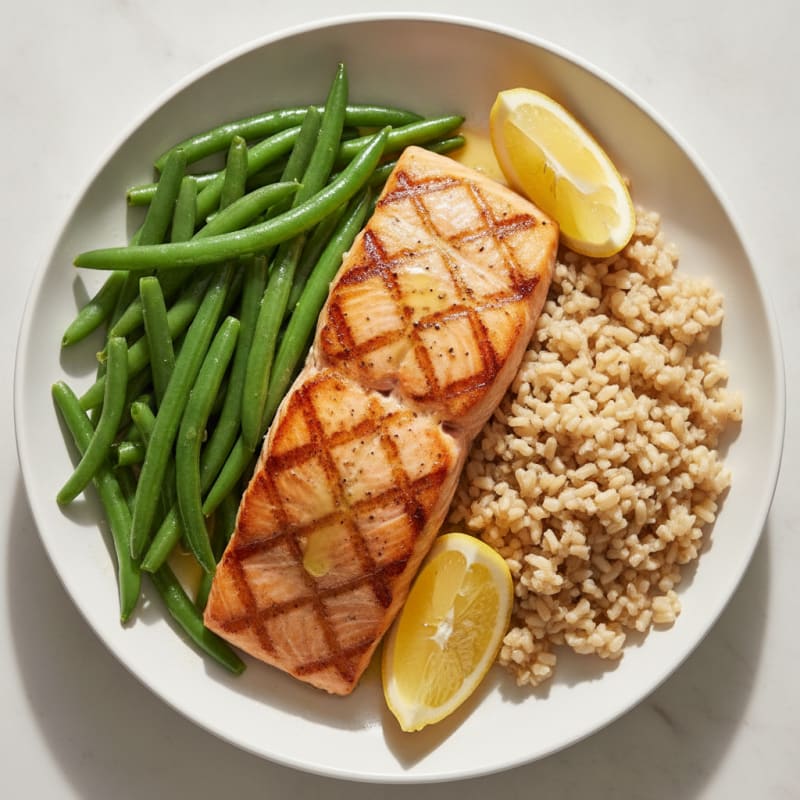 Seared Salmon with Steamed Green Beans and Brown Rice