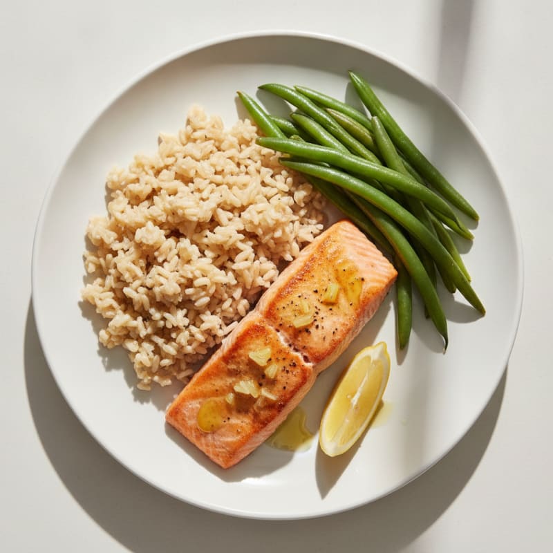 Seared Salmon Fillet with Steamed Green Beans and Brown Rice