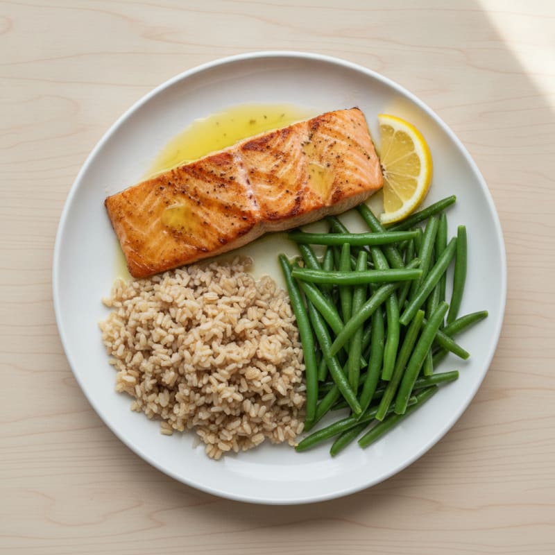 Seared Salmon with Steamed Green Beans and Brown Rice