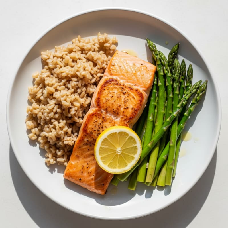 Seared Salmon Fillet with Steamed Asparagus and Brown Rice