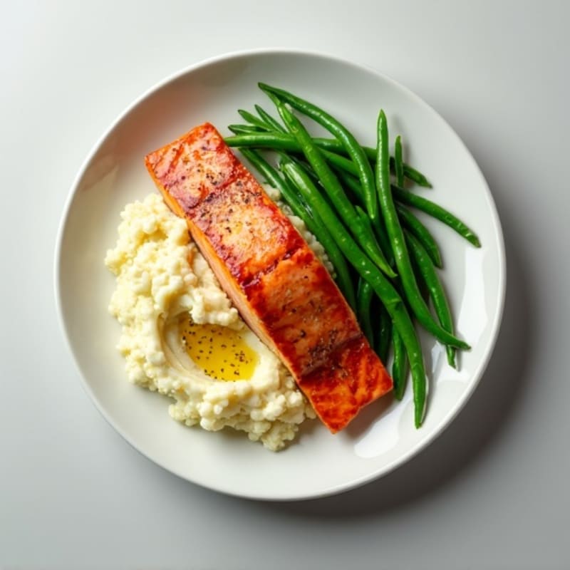 Seared Salmon with Steamed Green Beans and Cauliflower Mash
