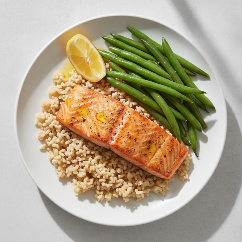 Seared Salmon with Steamed Green Beans and Brown Rice