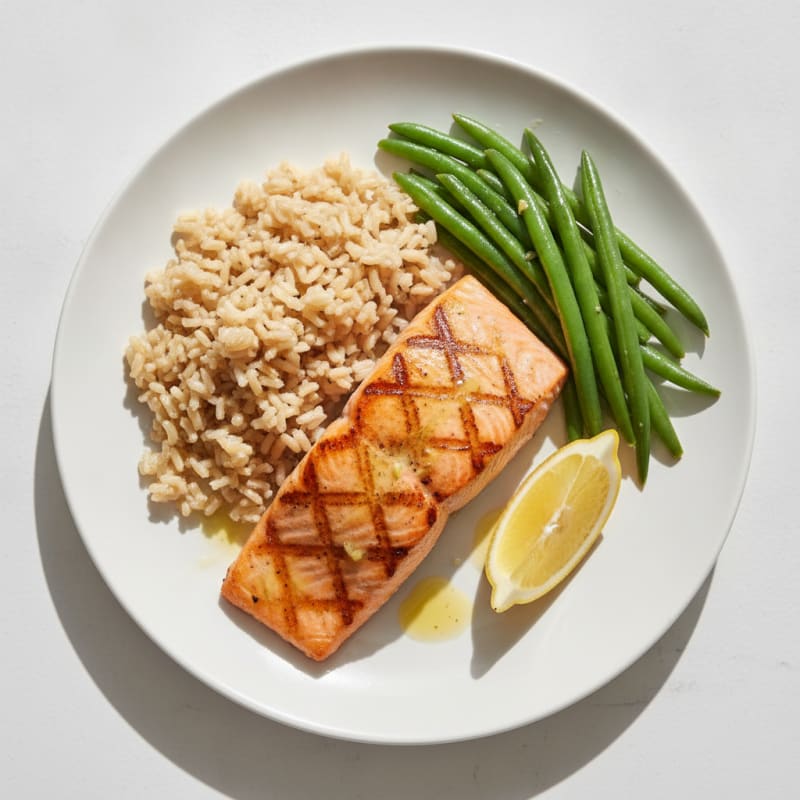 Seared Salmon Fillet with Steamed Green Beans and Brown Rice