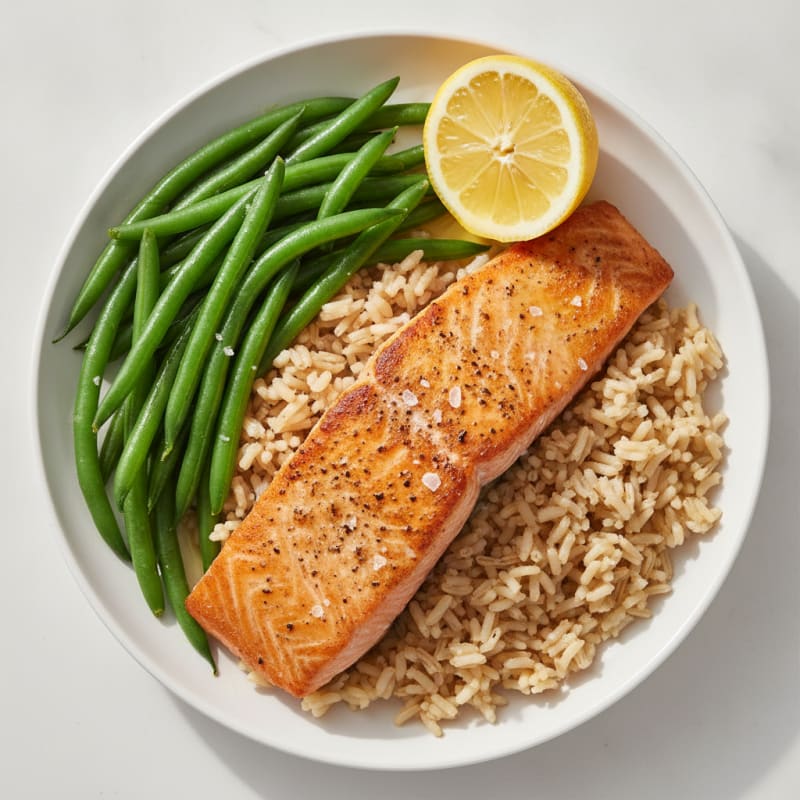 Seared Salmon with Steamed Green Beans and Brown Rice