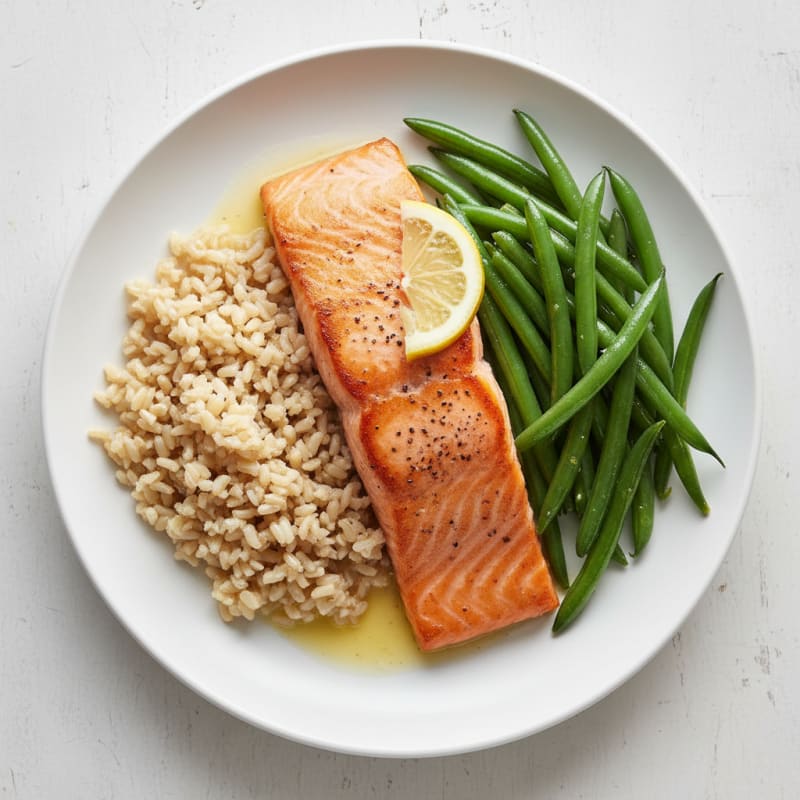 Seared Salmon with Steamed Green Beans and Brown Rice