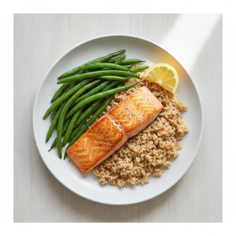 Seared Salmon with Steamed Green Beans and Brown Rice