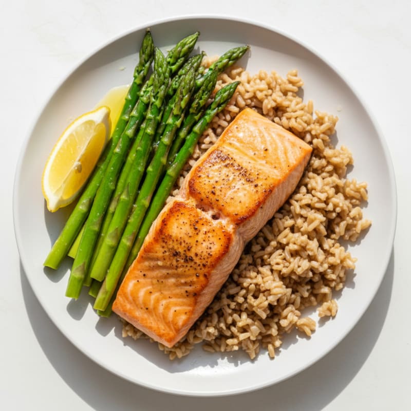 Seared Salmon Filet with Steamed Asparagus and Brown Rice