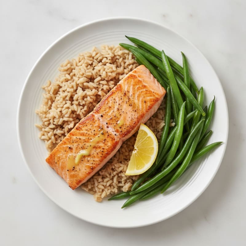 Seared Salmon with Steamed Green Beans and Brown Rice