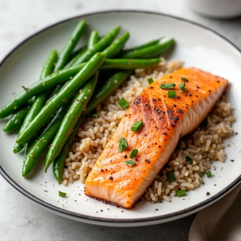 Seared Salmon with Steamed Green Beans and Brown Rice