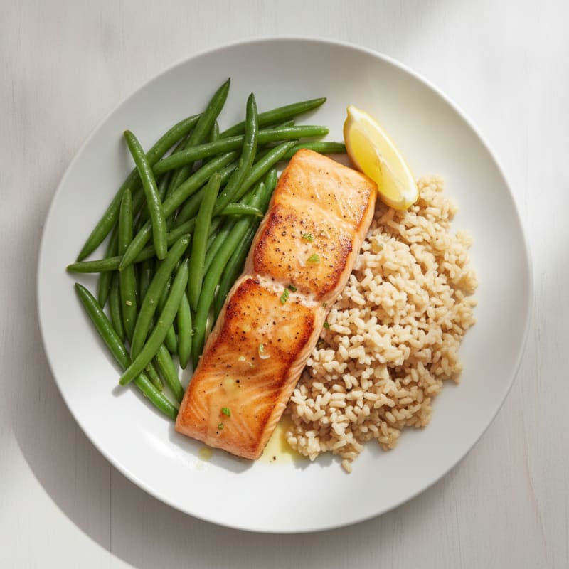 Seared Salmon Fillet with Steamed Green Beans and Brown Rice