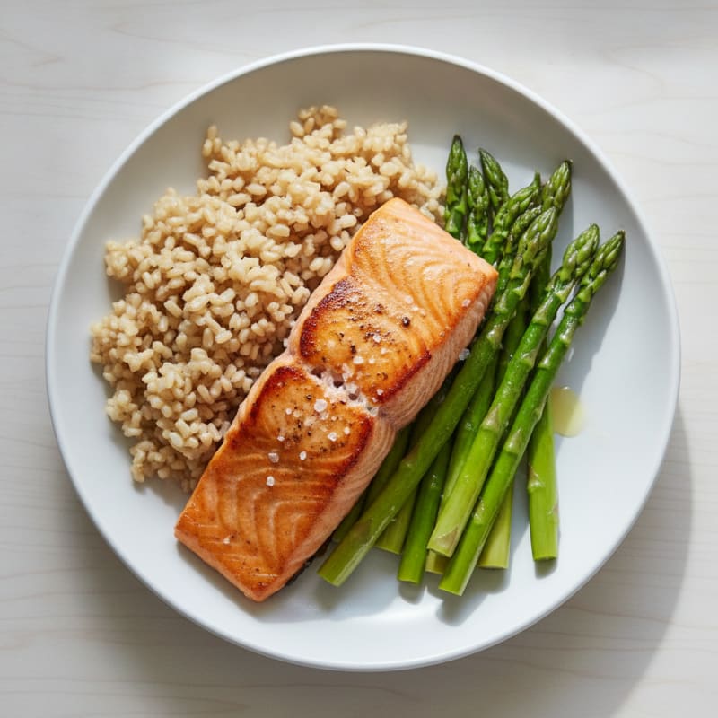 Seared Salmon Fillet with Steamed Asparagus and Brown Rice