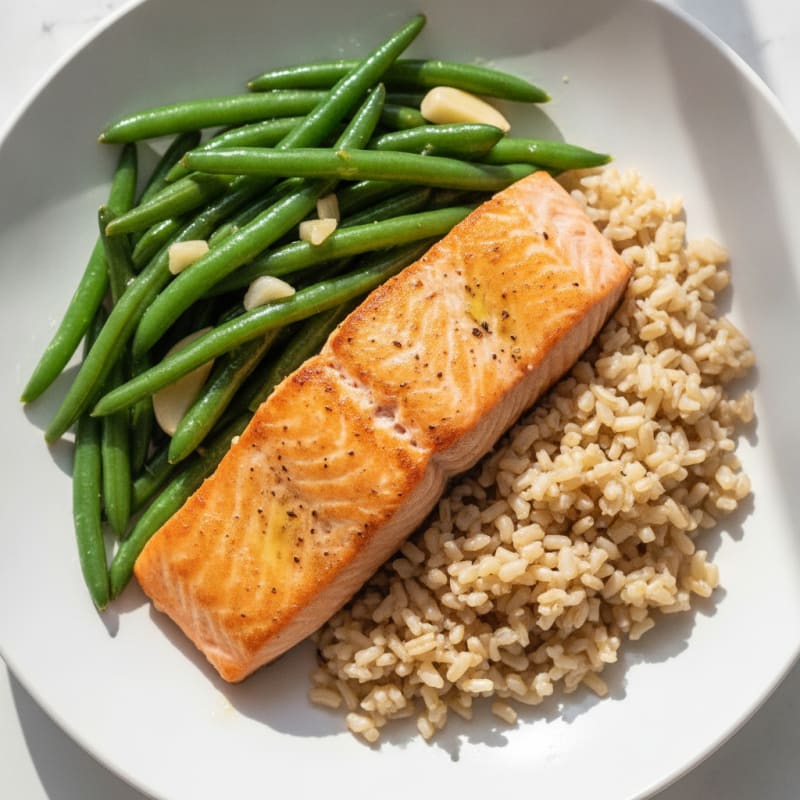 Seared Salmon Fillet with Garlic Green Beans and Brown Rice