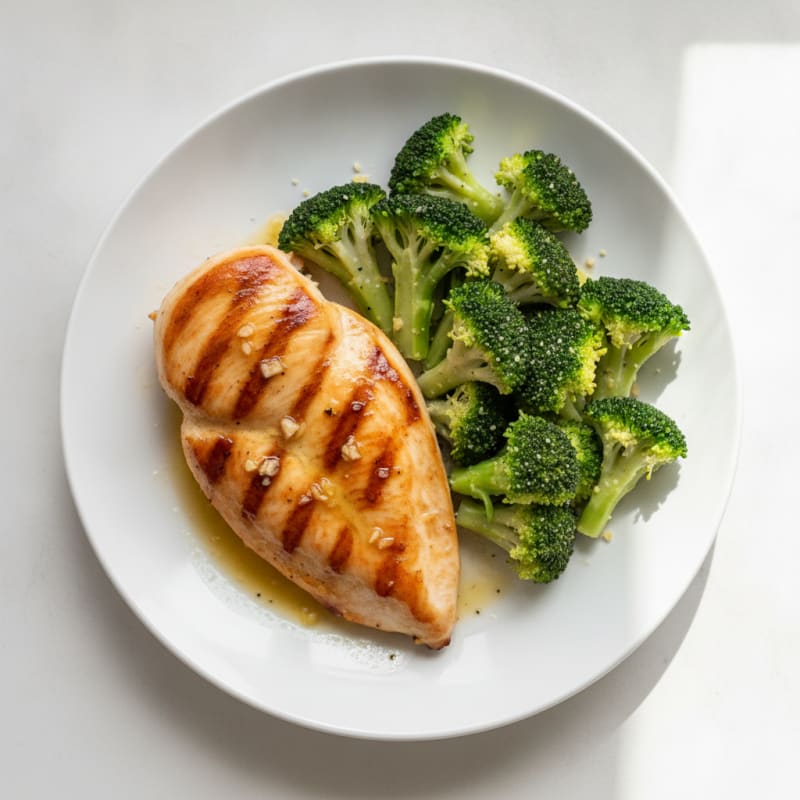 Grilled Chicken Breast with Steamed Broccoli