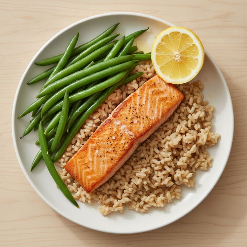 Seared Salmon with Steamed Green Beans and Brown Rice