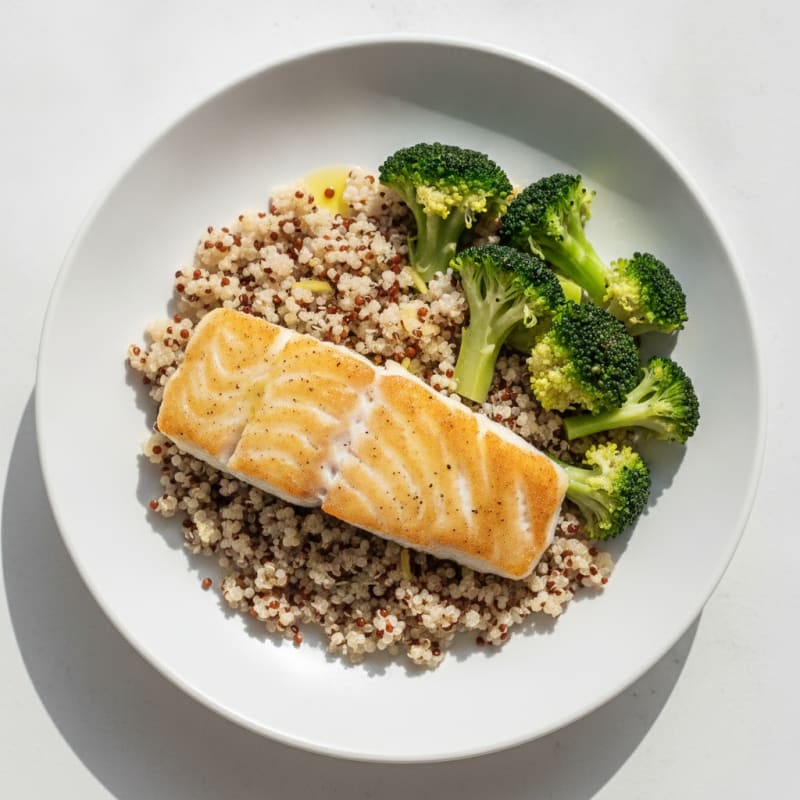 Seared Cod with Steamed Broccoli and Quinoa