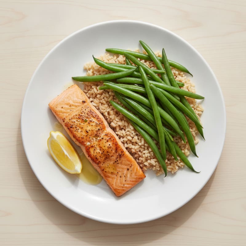 Seared Salmon with Steamed Green Beans and Brown Rice