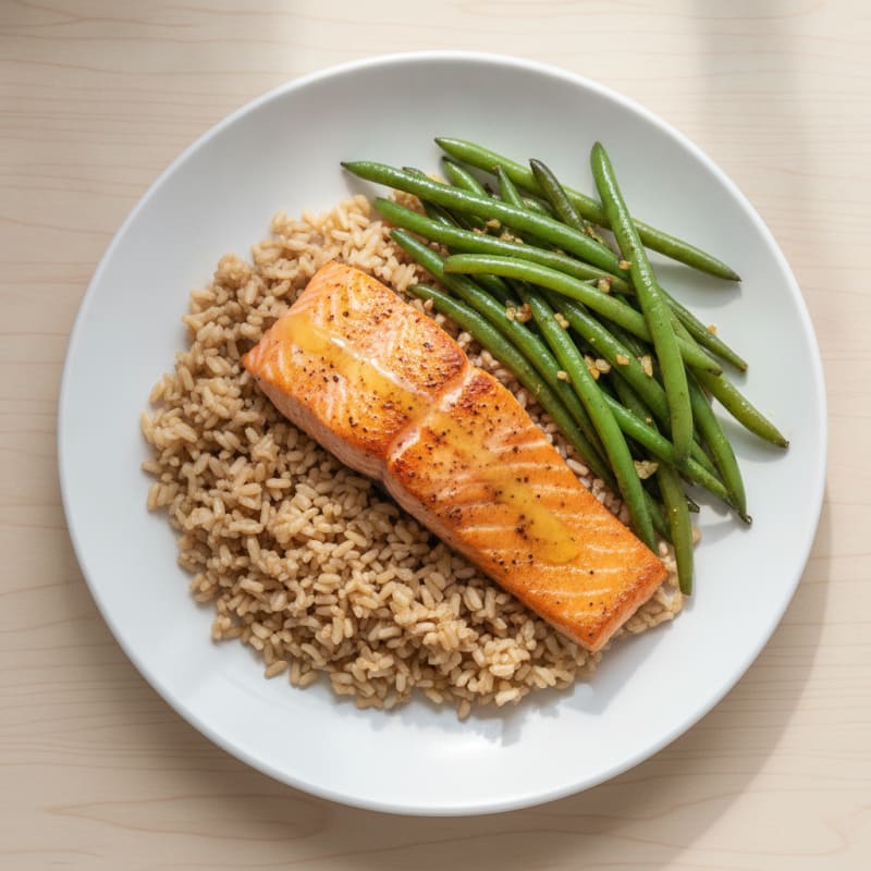 Seared Salmon Fillet with Garlic Green Beans and Brown Rice