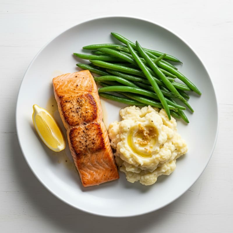 Seared Salmon with Steamed Green Beans and Garlic Mashed Cauliflower
