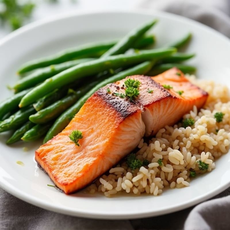 Seared Salmon with Steamed Green Beans and Brown Rice