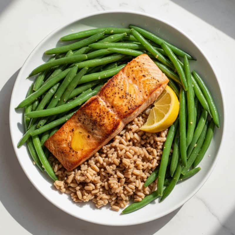Seared Salmon with Steamed Green Beans and Brown Rice
