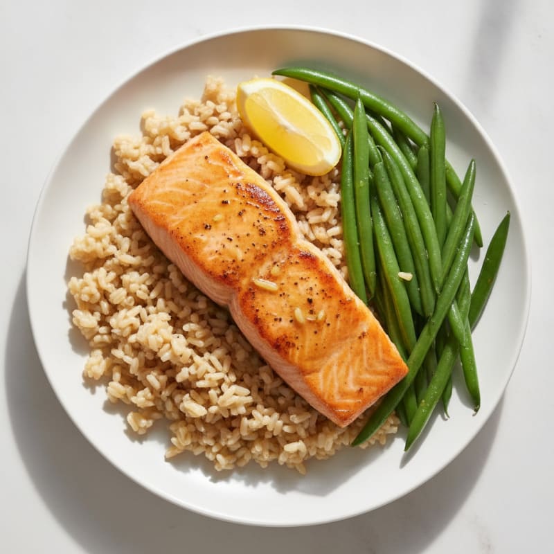 Seared Salmon with Steamed Green Beans and Brown Rice