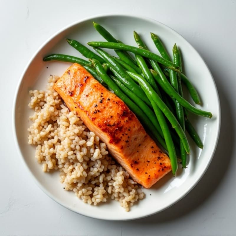 Seared Salmon with Steamed Green Beans and Brown Rice