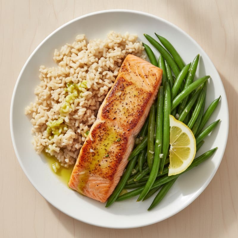 Seared Salmon with Steamed Green Beans and Brown Rice