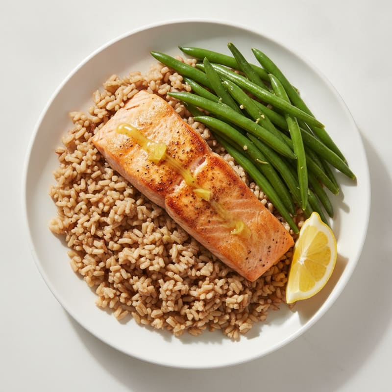 Seared Salmon Fillet with Steamed Green Beans and Brown Rice