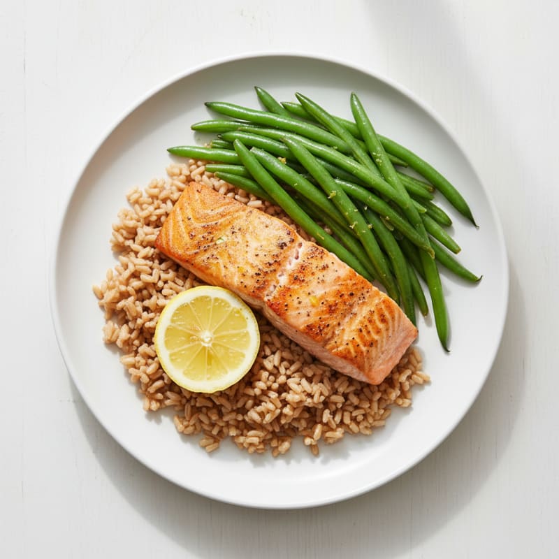 Seared Salmon with Steamed Green Beans and Brown Rice