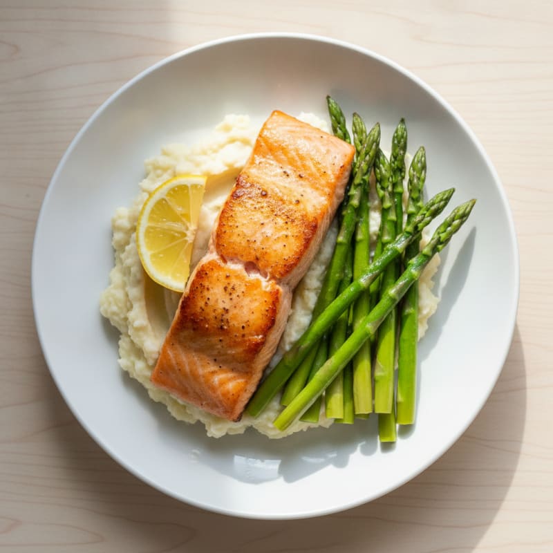 Seared Salmon Fillet with Garlic Mashed Cauliflower and Steamed Asparagus