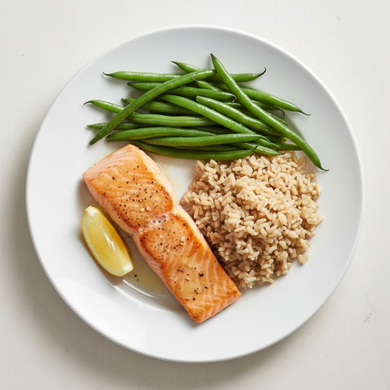 Seared Salmon with Steamed Green Beans and Brown Rice